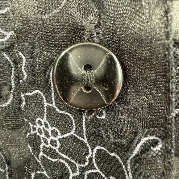 Erin London Black Floral Sheer Button Up Tunic Top Size XL - Picture 9 of 13